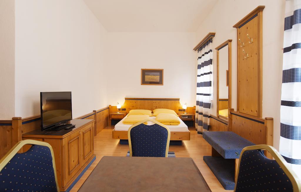 Hotel Hottentotten Regensburg Room photo